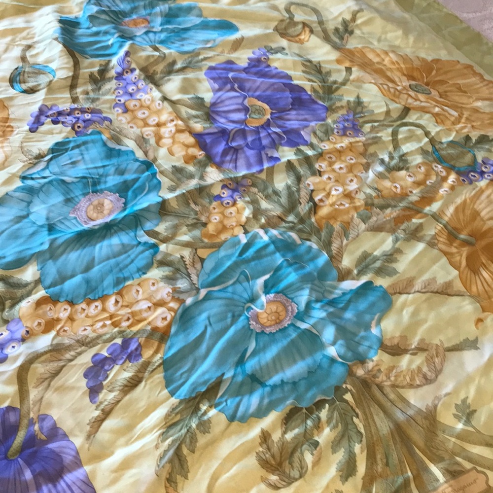 Salvatore Ferragamo Floral Scarf - Picture 3 of 4